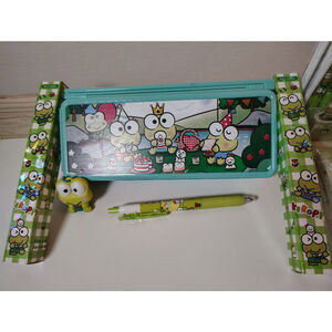 Keroppi NBX NewmeBox 2-in-1 Book Stand Bundle